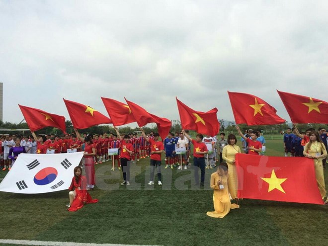 23 teams join biggest Vietnamese football tournament in RoK